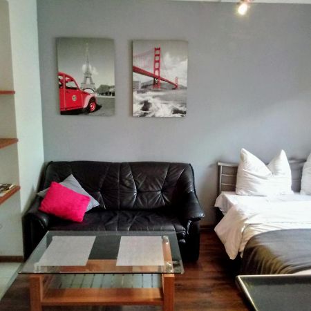 Apartamenty Krzywe Okna Zielona Gora  Luaran gambar