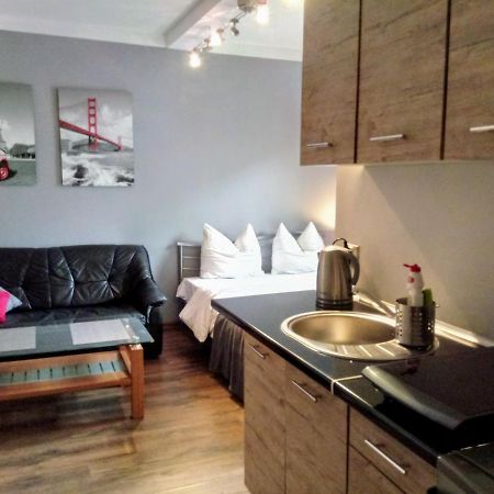 Apartamenty Krzywe Okna Zielona Gora  Luaran gambar