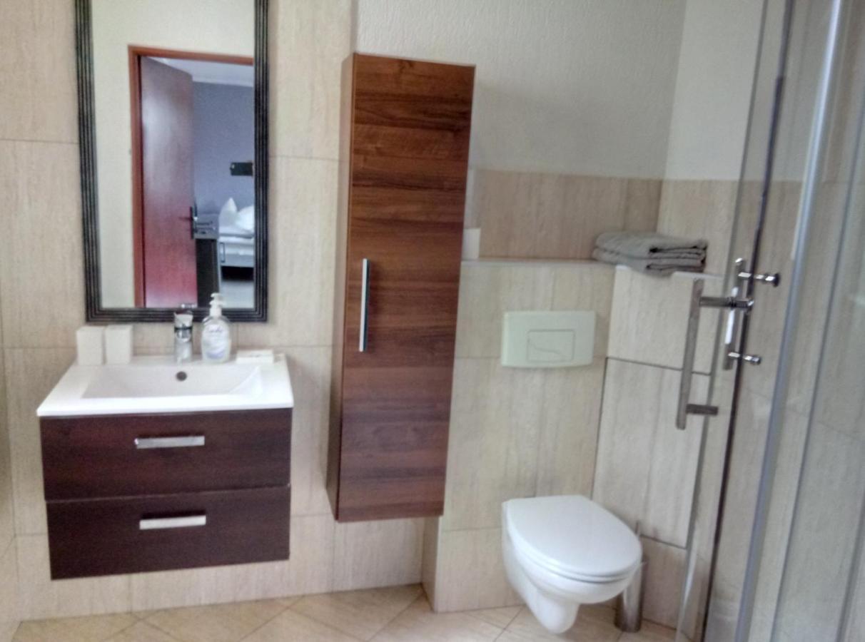 Apartamenty Krzywe Okna Zielona Gora  Luaran gambar