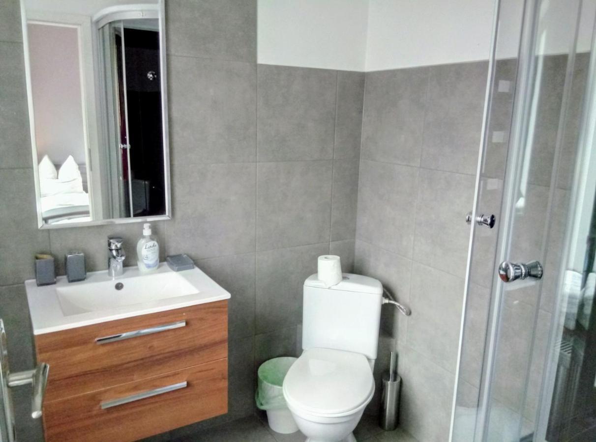 Apartamenty Krzywe Okna Zielona Gora  Luaran gambar