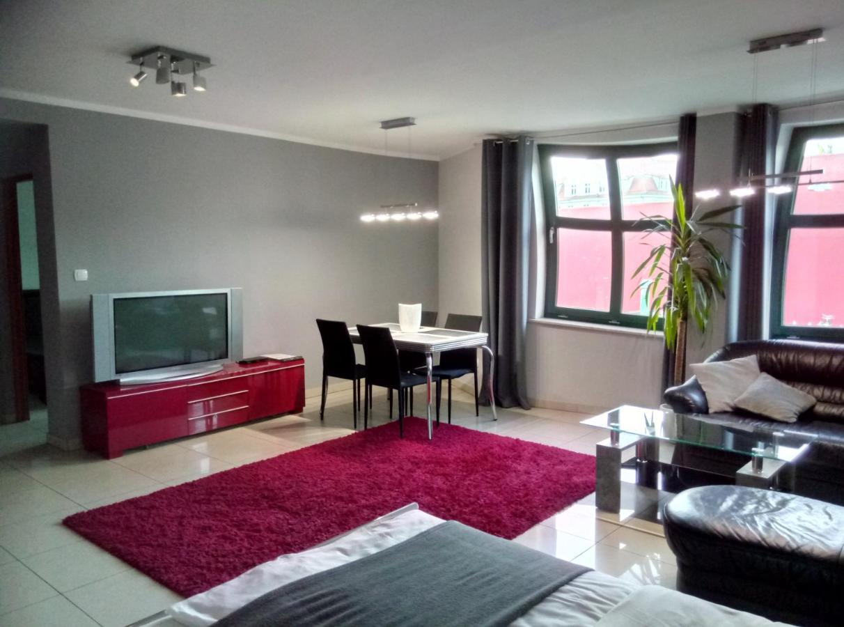 Apartamenty Krzywe Okna Zielona Gora  Luaran gambar