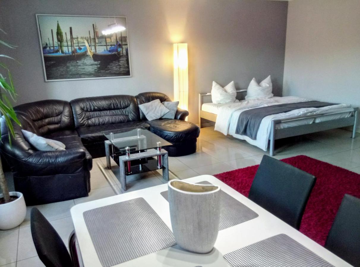 Apartamenty Krzywe Okna Zielona Gora  Luaran gambar